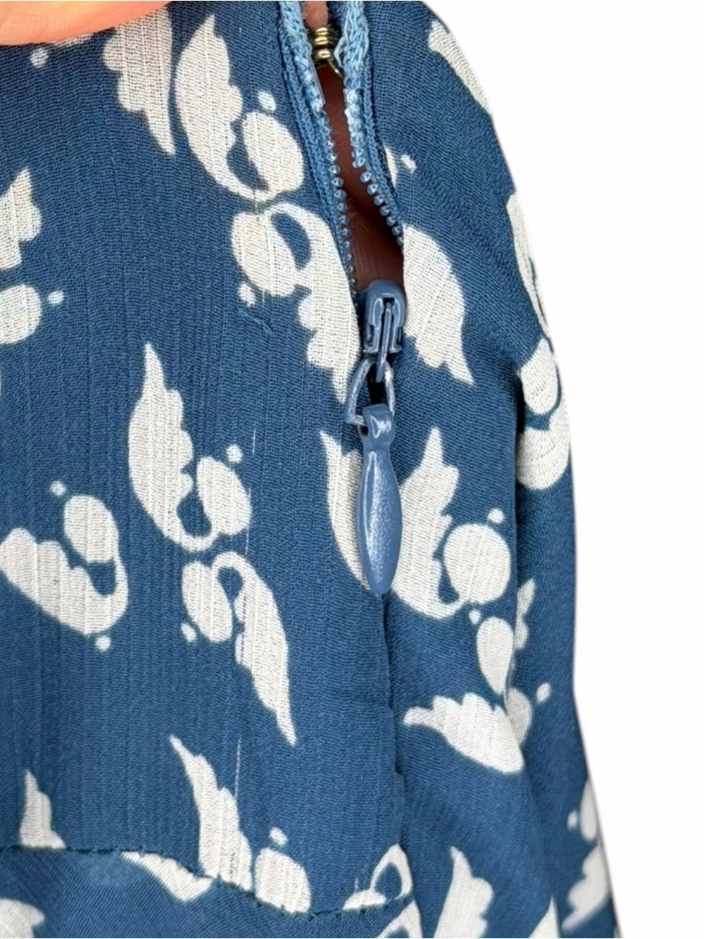 LAUREN Ralph Lauren Navy Blue Floral Ruffle Midi Dress Women's Size 6 Flutter - Picture 7 of 8